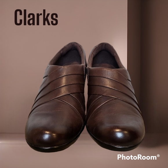 Clarks Genette Port Slip Ons Size 8 Women's Brown - Picture 1 of 6